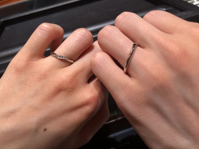 初めて結婚指輪を見に行った時の写真です。
