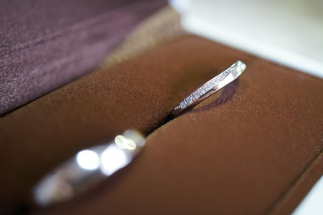 女性用のリングです