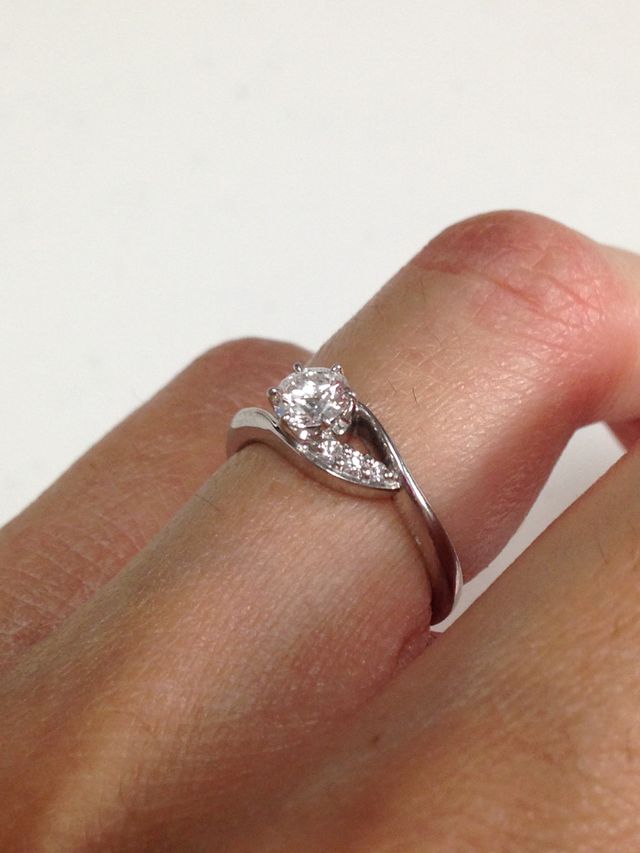 2011年クリスマス限定モデルでした。3.9カラットDです。