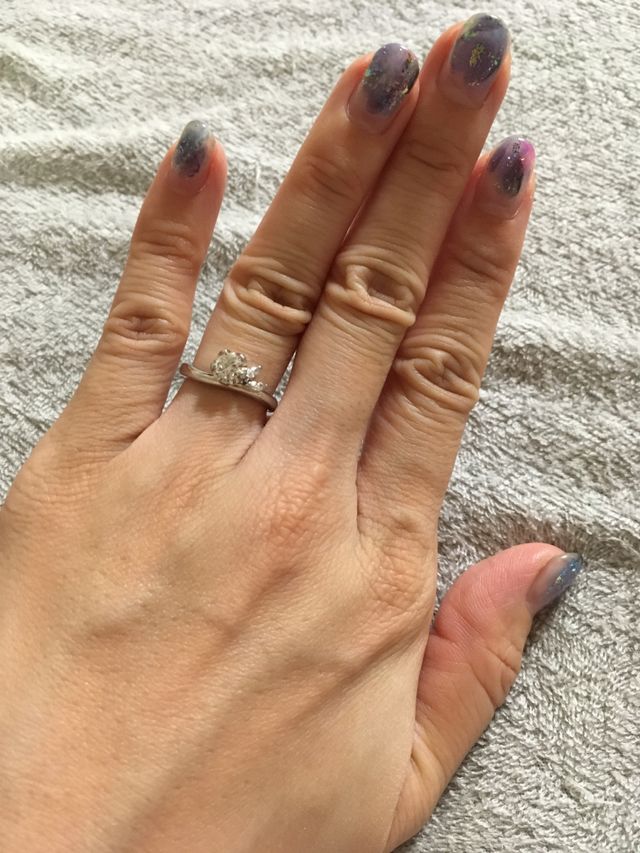 雪椿の花言葉は「変わらない愛」