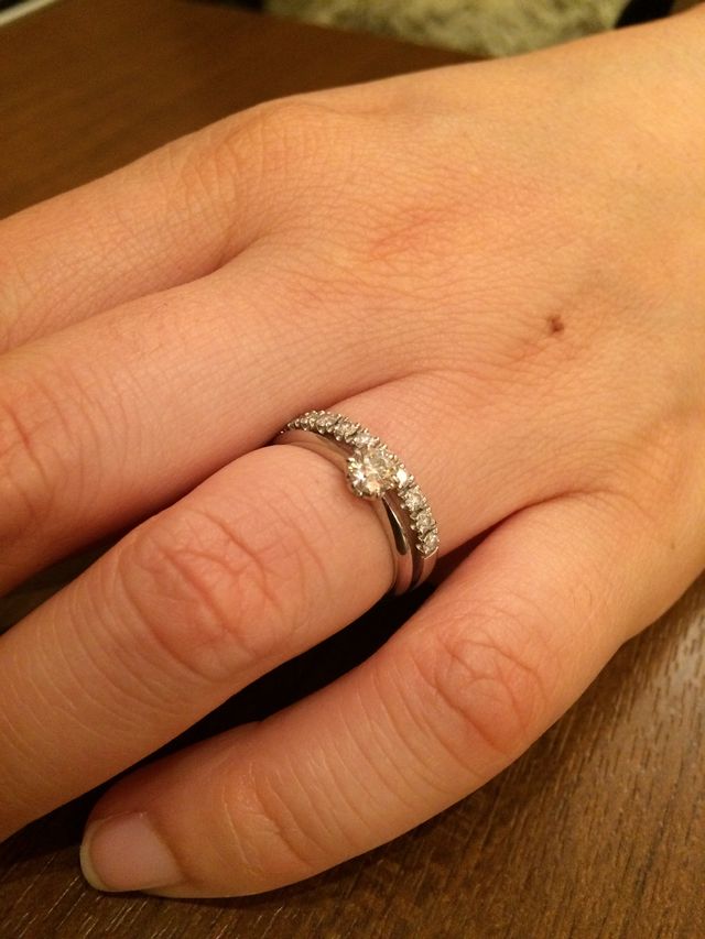 とてもキレイなダイヤモンドでスゴく喜んでもらえました。