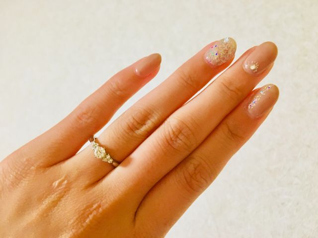 2人で選んだ婚約指輪♡7つのダイアがお気に入りポイント！