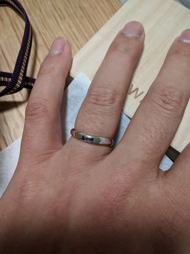 男ものの様子です。さりげない中に気品あり。