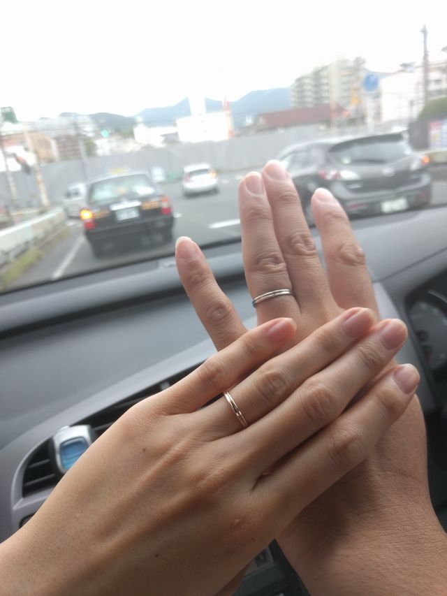 ピンクゴールドの自然な感じが気に入っています