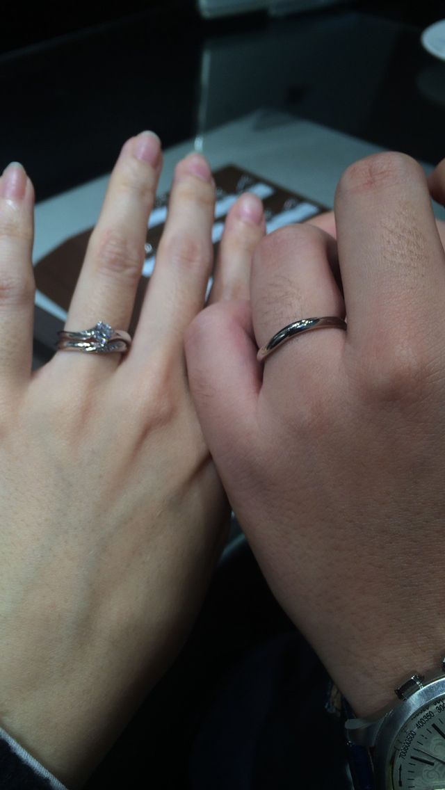 婚約指輪と結婚指輪の計3本を購入しました。
