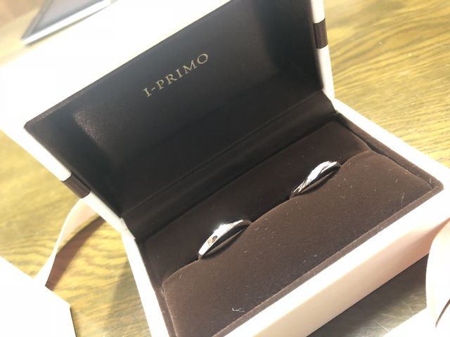 輝きすぎる指輪