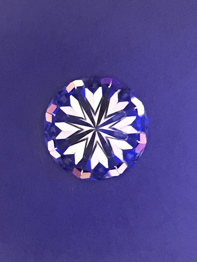 加工前ダイヤのハートマーク