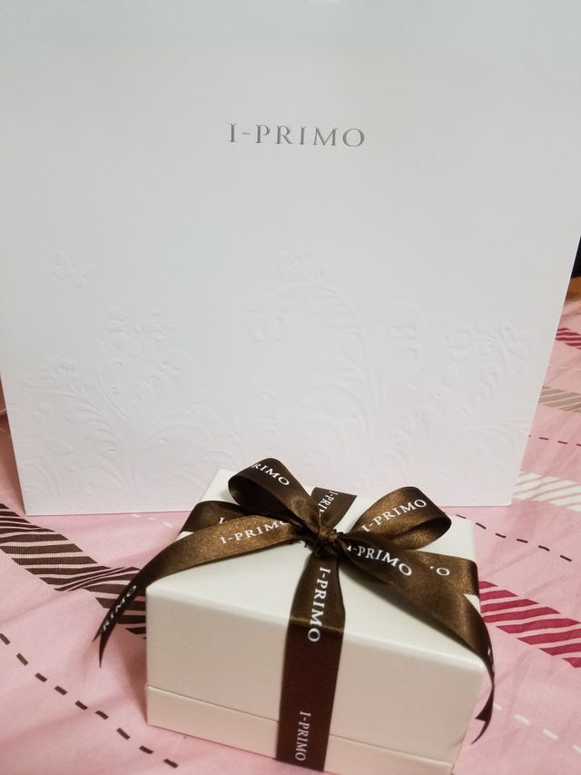 ショッパーと外箱