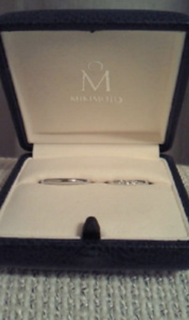 横浜で購入したミキモトの結婚指輪です