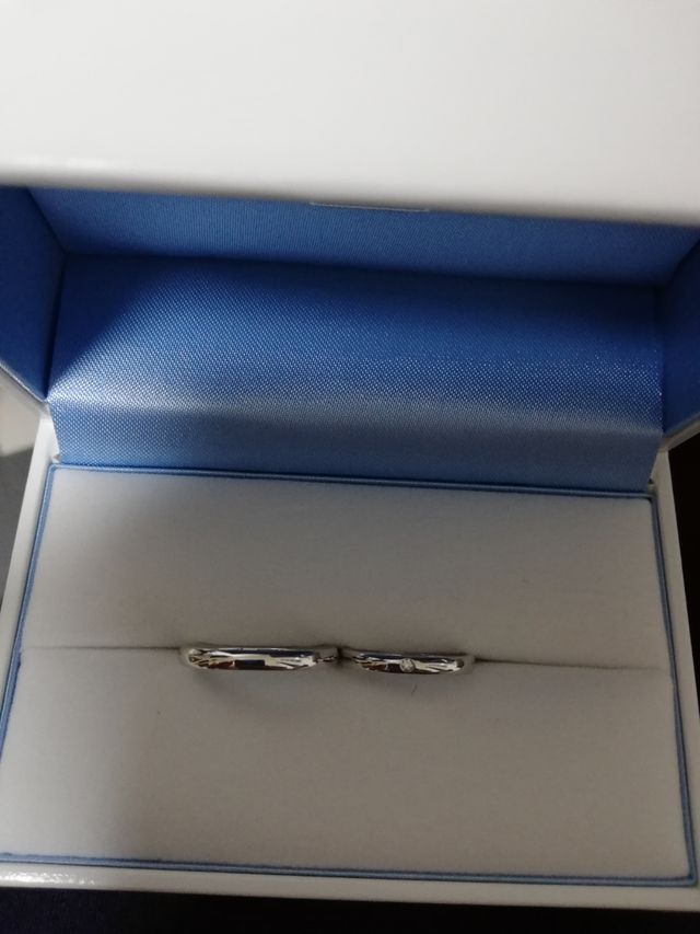 シンプルなプラチナリング