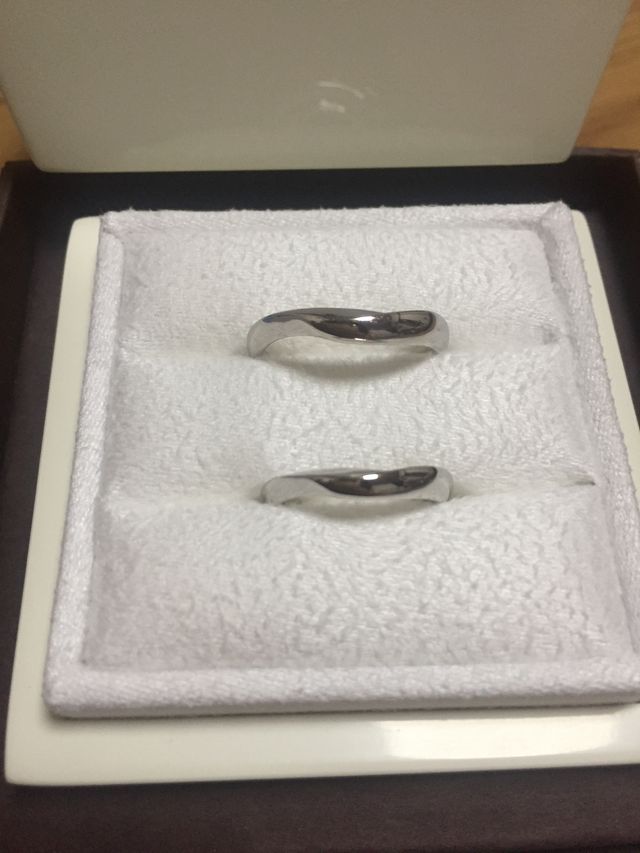 お揃いが良かったので石無しにしました！