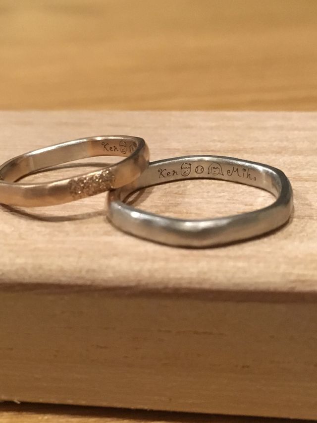 自分達で書いた刻印を入れれて、表面の加工も思い通り。