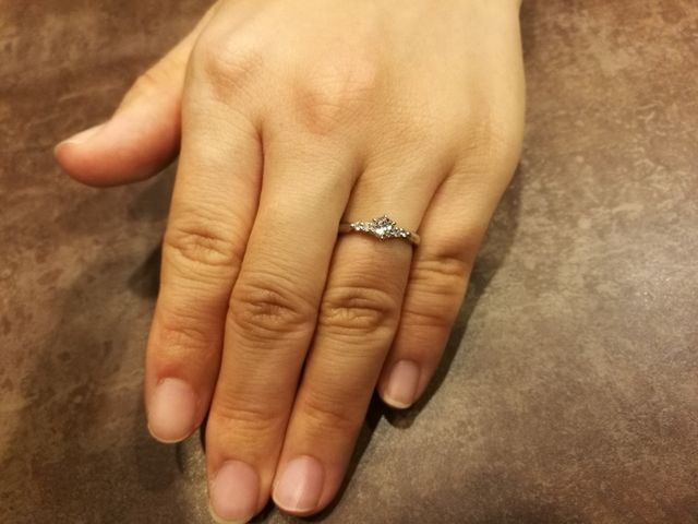 0.277カラットのダイヤモンドにしました。