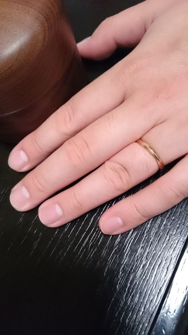 ピンクゴールドで存在感があります