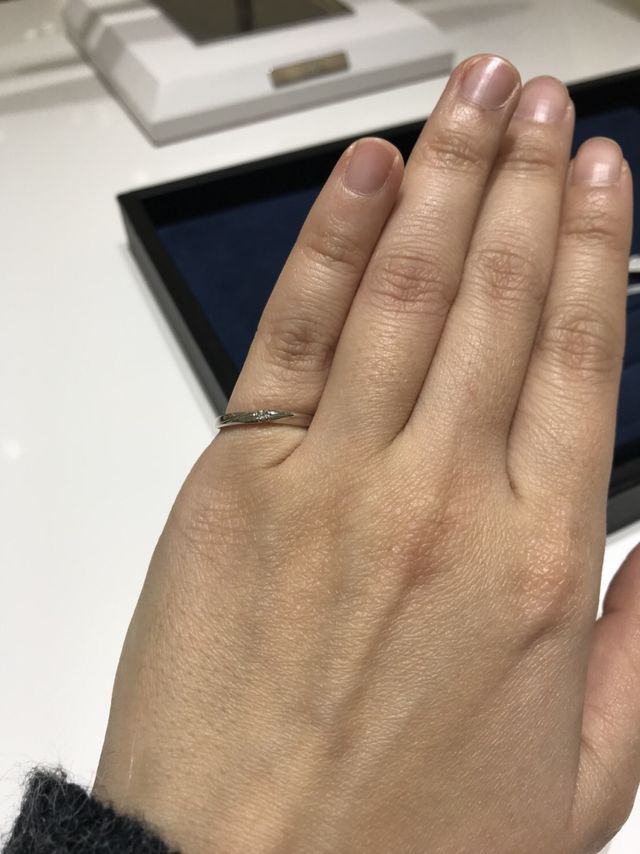 シンプルなストレートタイプです。