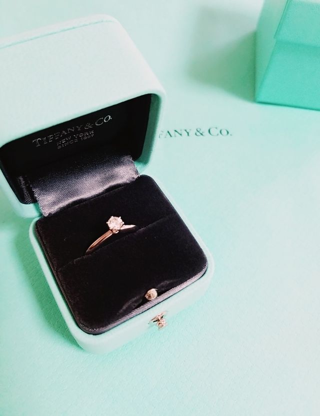 Tiffanyセッティングです。