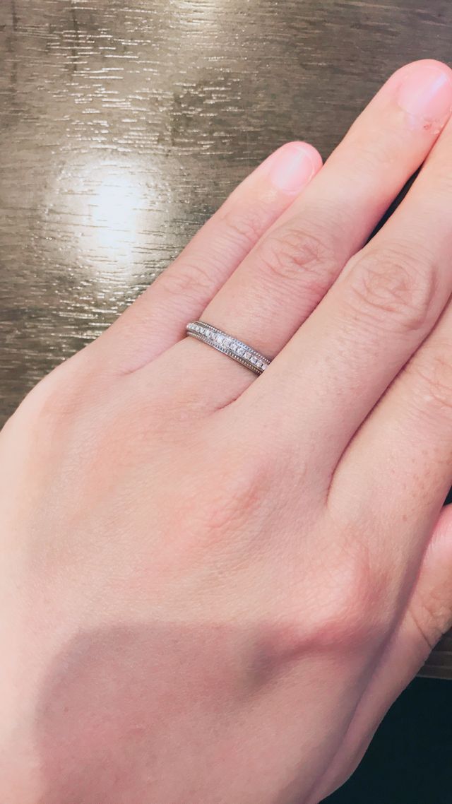 リバーシブルリングが魅力です。