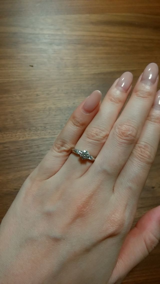 シンプルで飽きの来ないデザインが気に入っています。