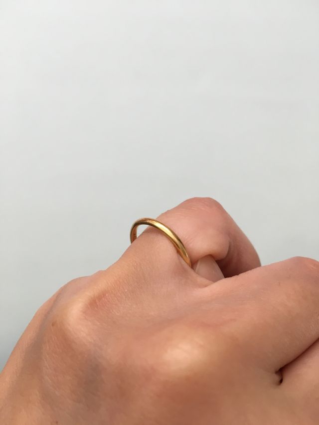 、あえてールドにしたのでお洒落な指輪と重ね付けしてつけてます