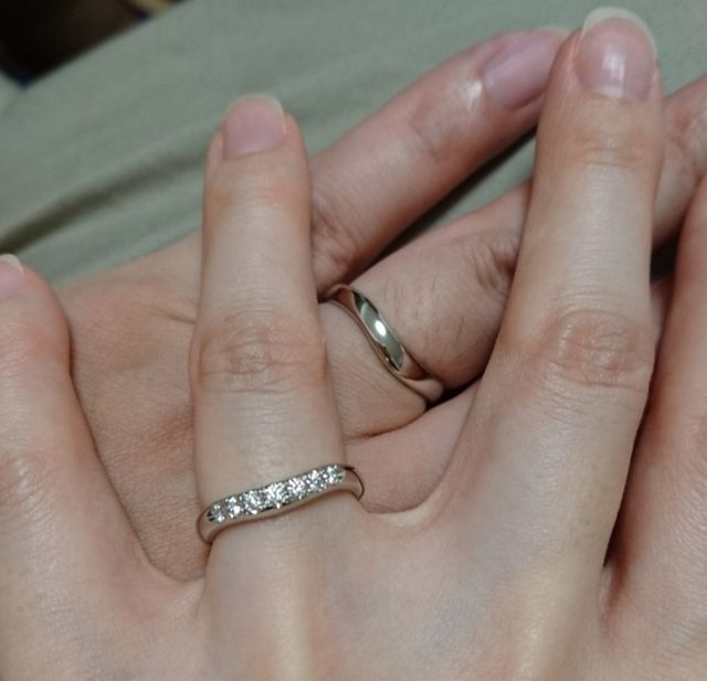 主人のは同じカーブの太め。他に細めもありました。