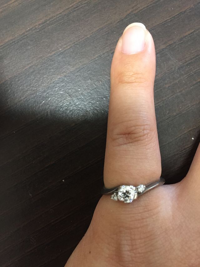 サクラの形にカットしてもらった、台座です。