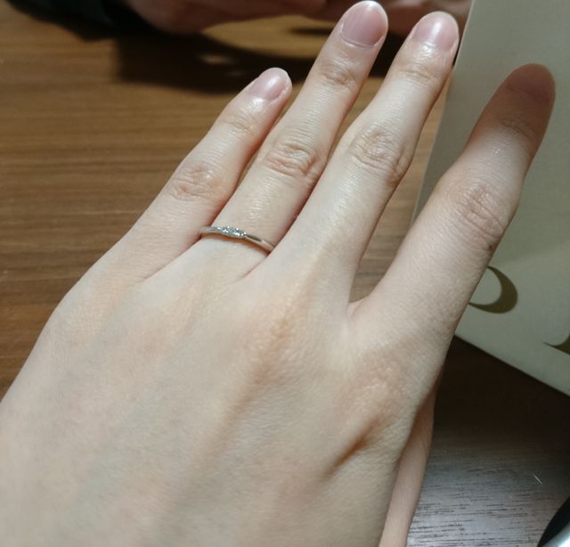 華奢でかわいらしいリングです。