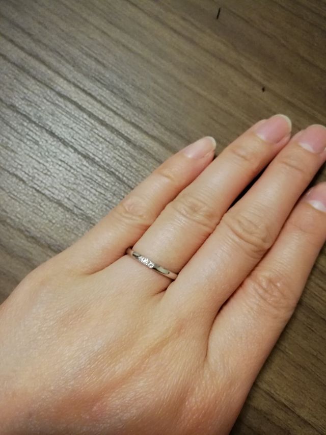 3つのダイヤがついています