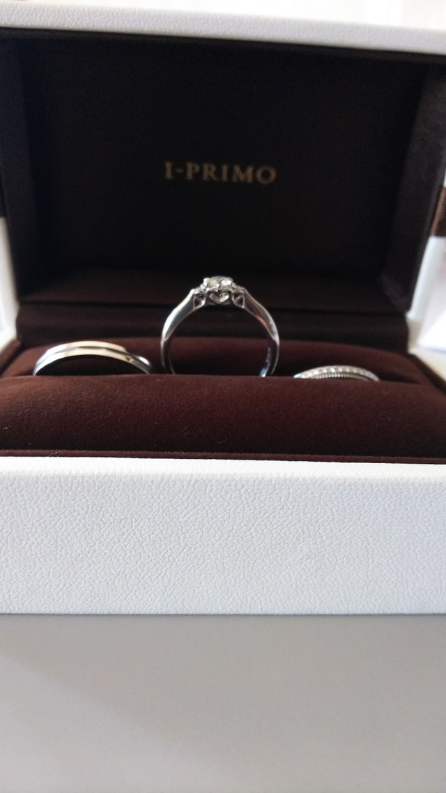 横からみるとハートがみえます。