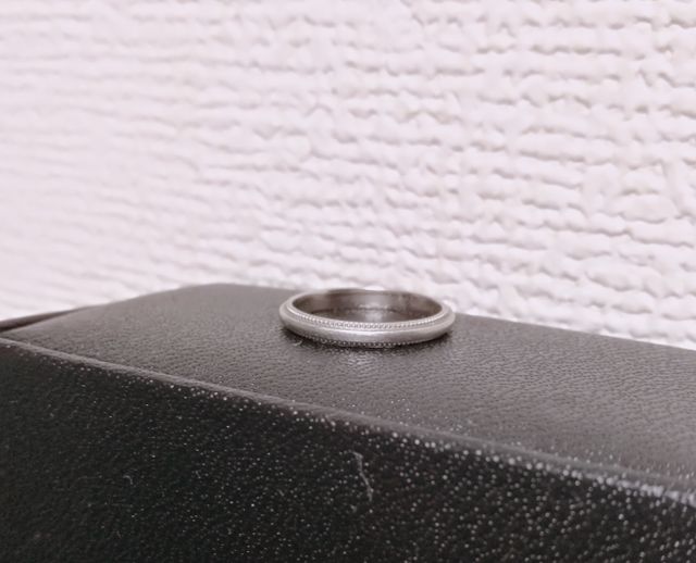 アイプリモで購入した指輪です。数年経ちますが歪みなしです♪