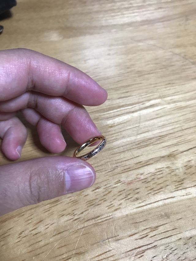 内側に刻印してあります