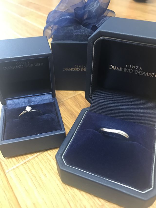 セットリングです。一緒につけた時もとても可愛いです