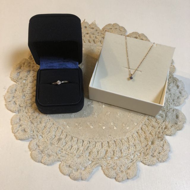 誕生日月のストーンネックレスと一緒に★