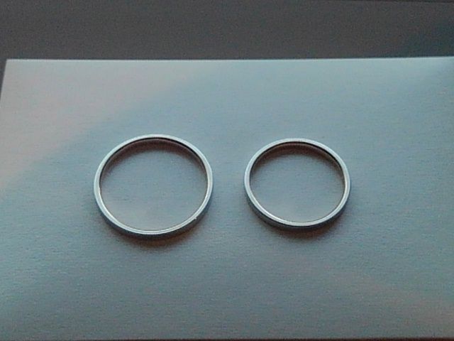 左が新婦用（１７号）、右が新郎用（１０号）