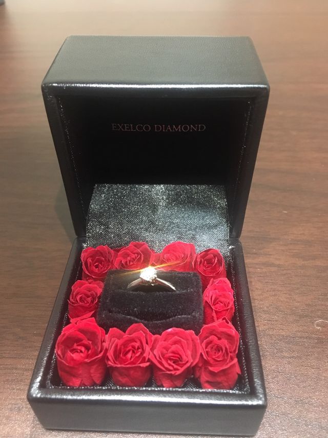 エクセルコの指輪は、ダイヤモンドの輝きがちがいます。