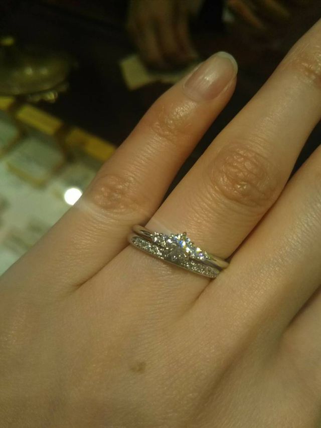 婚約指輪を購入しました。