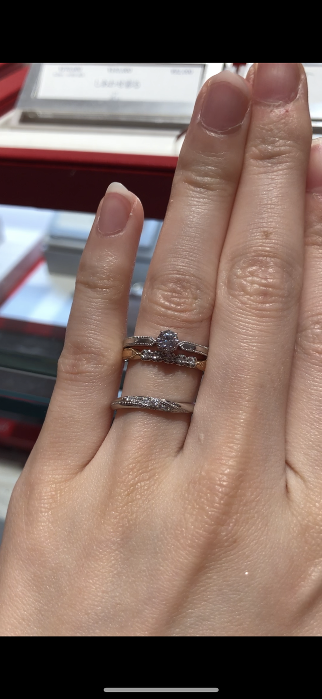 1番下の指輪をベースにフルオーダーにしました。