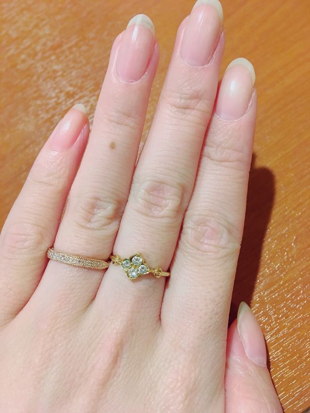 ハーフエタニティです。