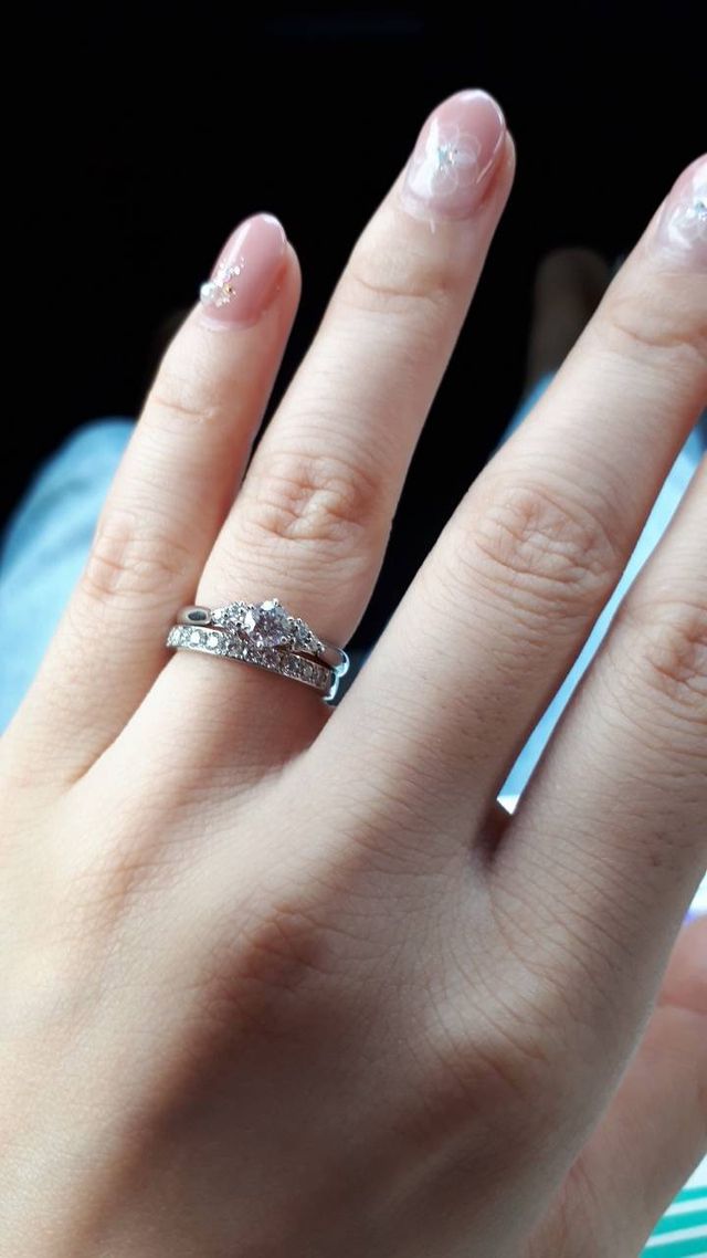 派手すぎずシンプルすぎないデザインが気に入りました。