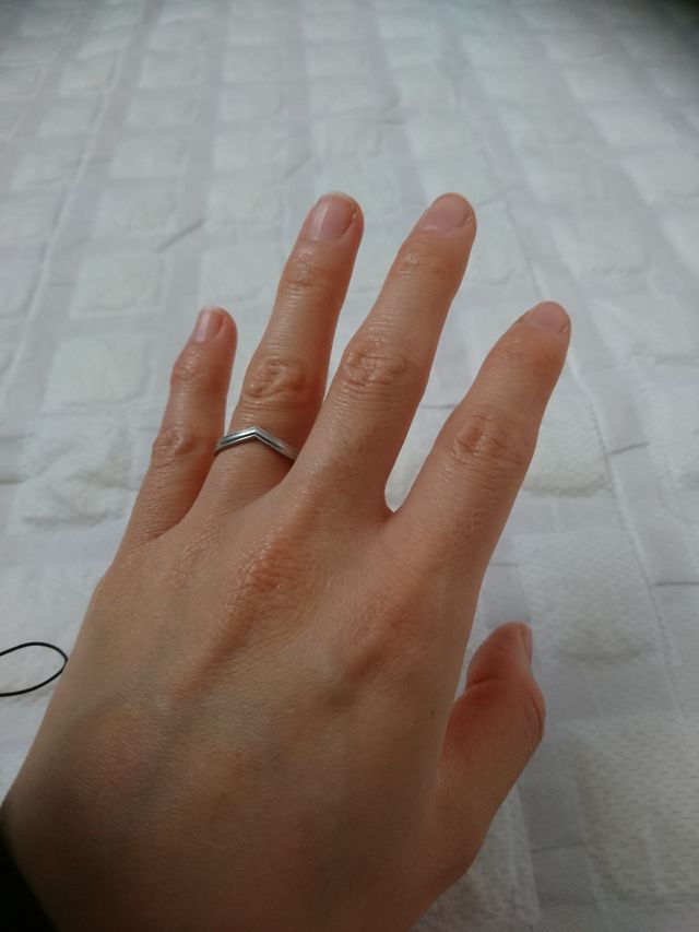 指が細く見える指輪