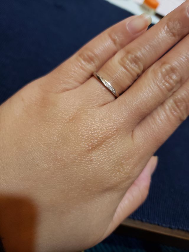 ダイヤもついていて可愛いです