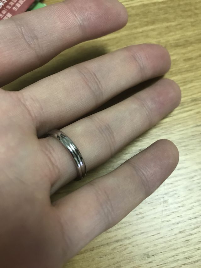 アイプリモで購入した、カリスという指輪です。