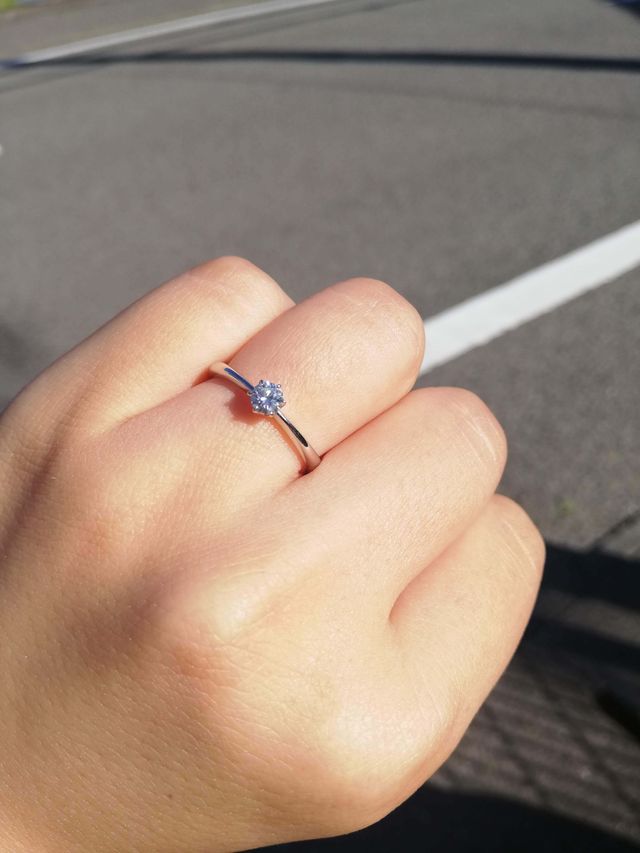 自然光で撮りました。