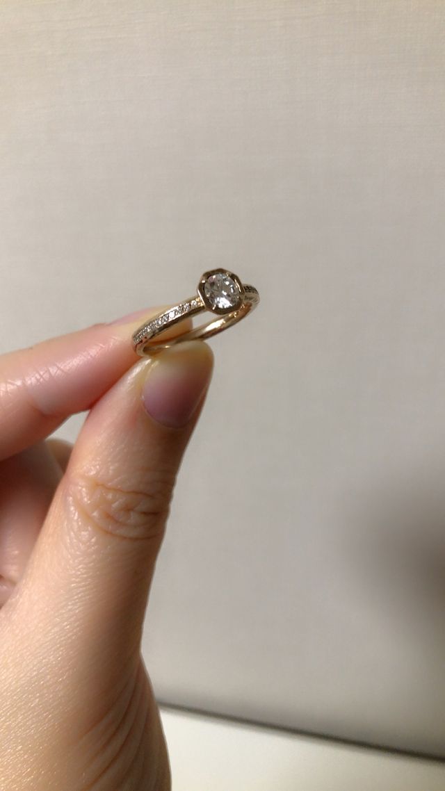 見た人にしかわからない絶妙な色