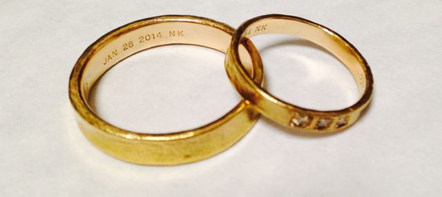 左が男性、右が女性用です。