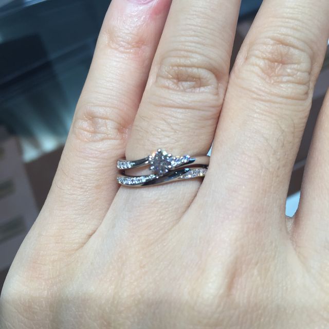 婚約指輪と結婚指輪のセットで一目惚れでした