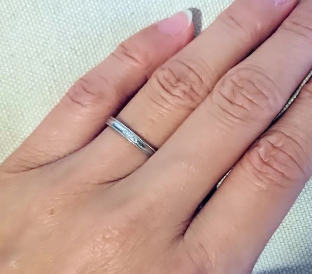 小さめダイヤが３つ