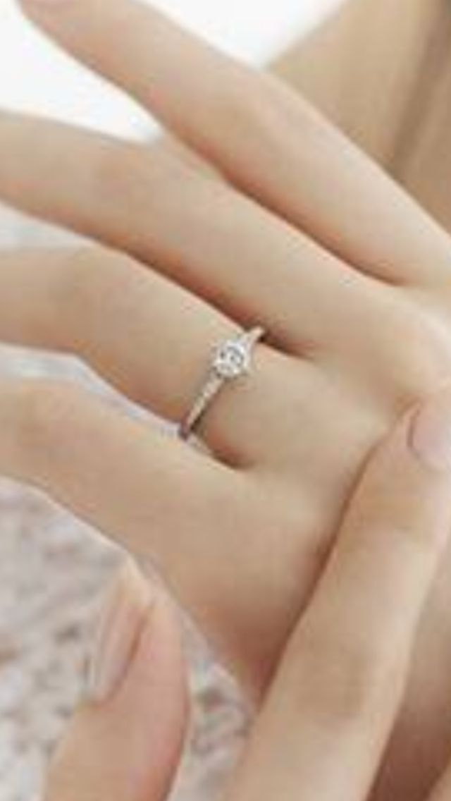 大きめのダイヤを選びました。