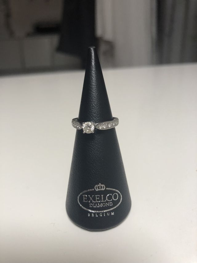 エクセルコダイヤモンドのエンゲージです✨