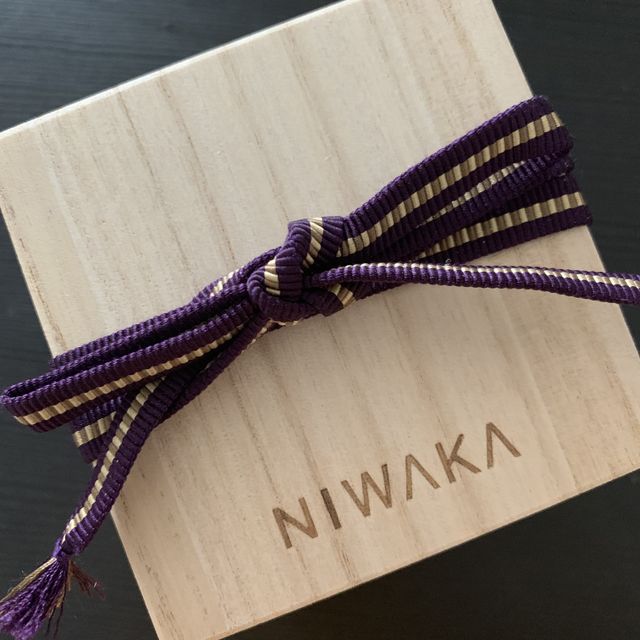 指輪のケース。ヒノキで素敵。