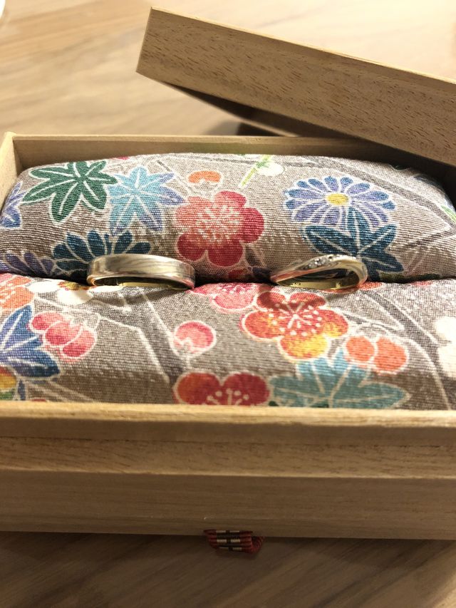 左が夫で右が私自身の物です。